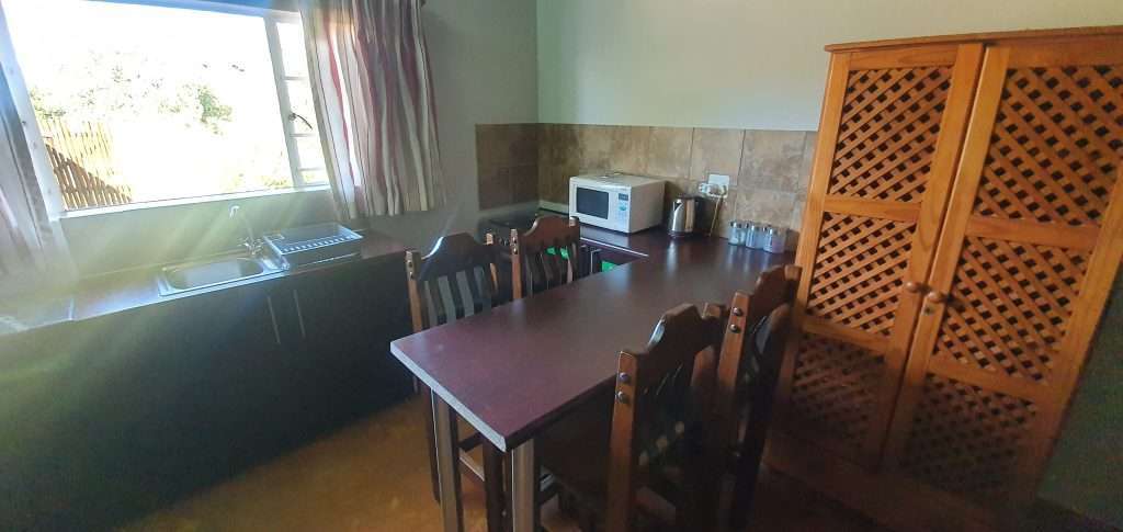 Chalets at a Game Lodge for family or romantic getaway close to Parys