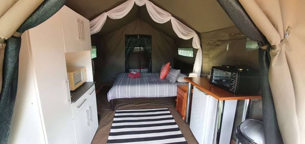 Glamping tents glamping tente at a lodge