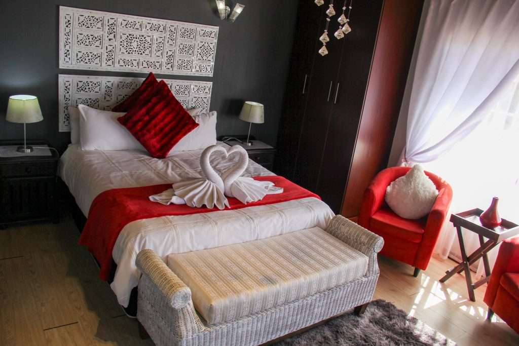 Self Catering Resort honeymoon suite and destination