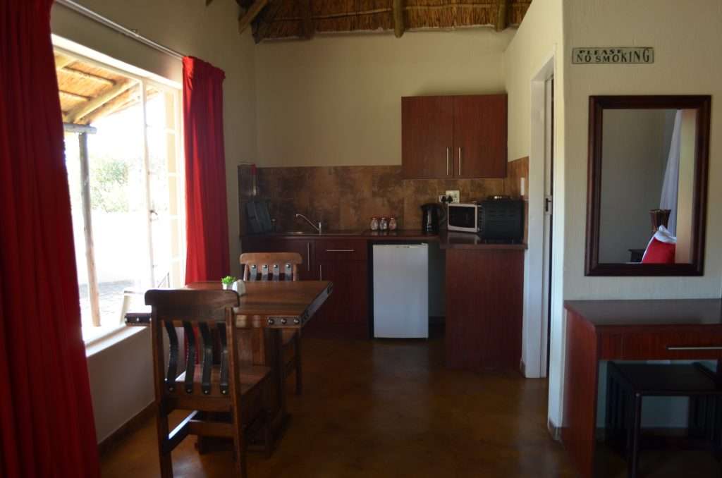Chalets at a Game Lodge for family or romantic getaway close to Parys